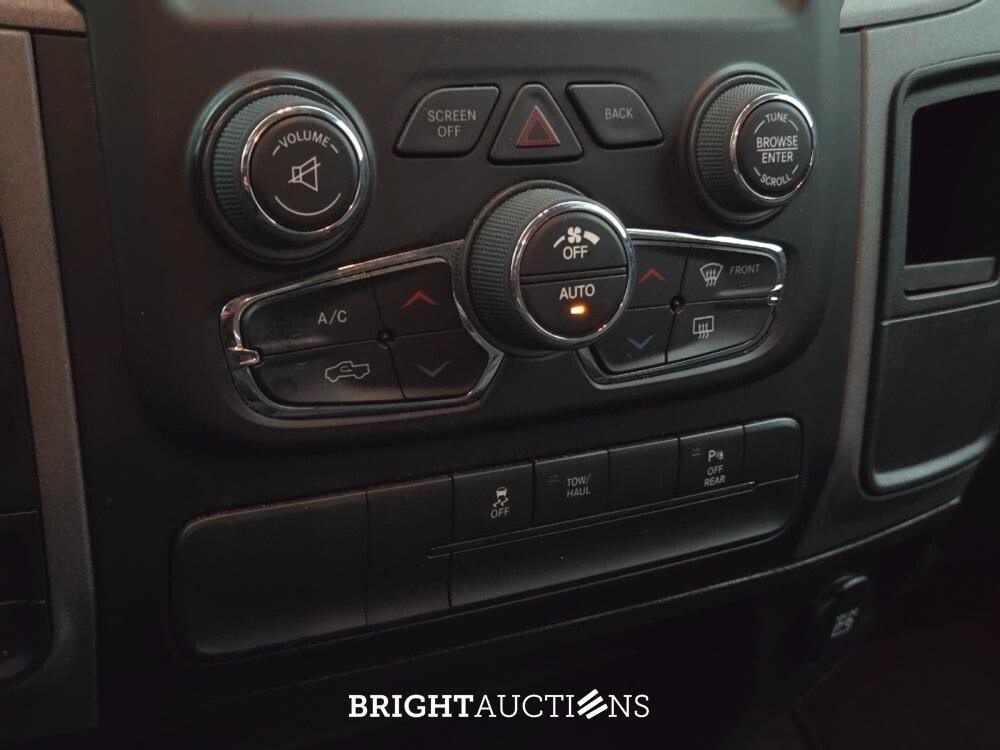 Dodge RAM 1500 CLASSIC 401pk 2023 (Origineel-NL), VZG-89-Z
