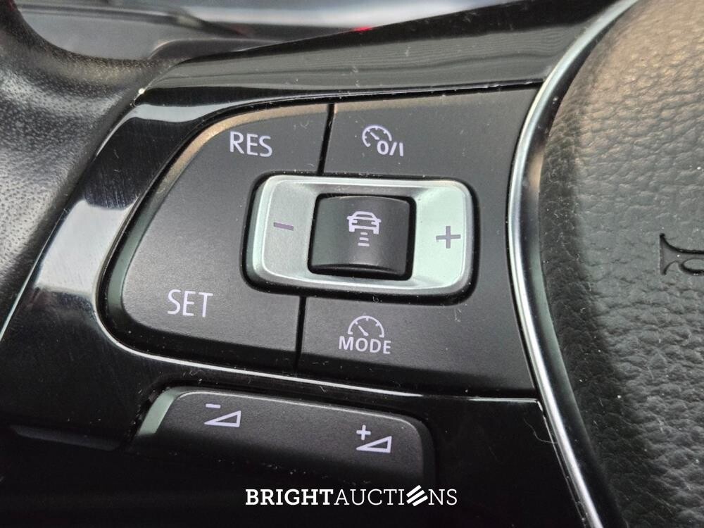 Volkswagen Tiguan 4Motion Highline Business R 1.4 TSI 150pk 2018, T-157-RP
