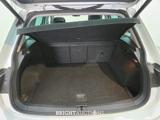 Volkswagen Tiguan 4Motion Highline Business R 1.4 TSI 150pk 2018, T-157-RP