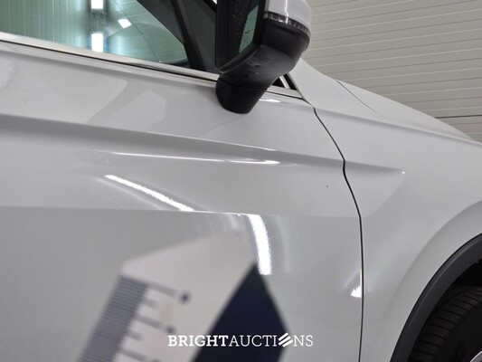 Volkswagen Tiguan 4Motion Highline Business R 1.4 TSI 150pk 2018, T-157-RP