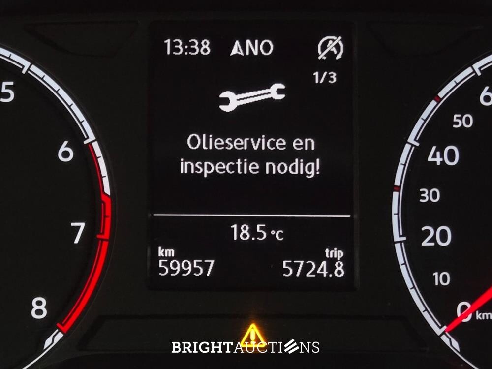 Volkswagen T-Cross Life 1.0 TSI 95pk 2019 (Origineel-NL), ZN-098-F