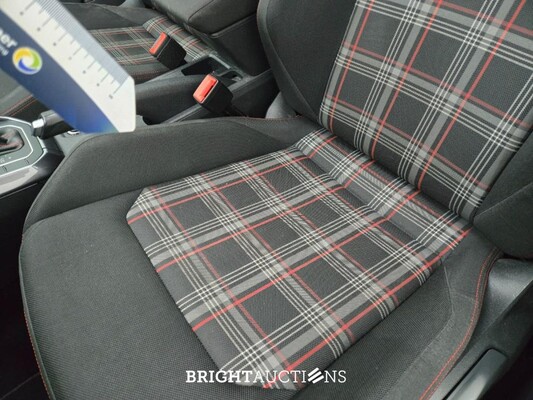 Volkswagen Polo GTI 2.0 TSI 200pk 2020, S-839-GR