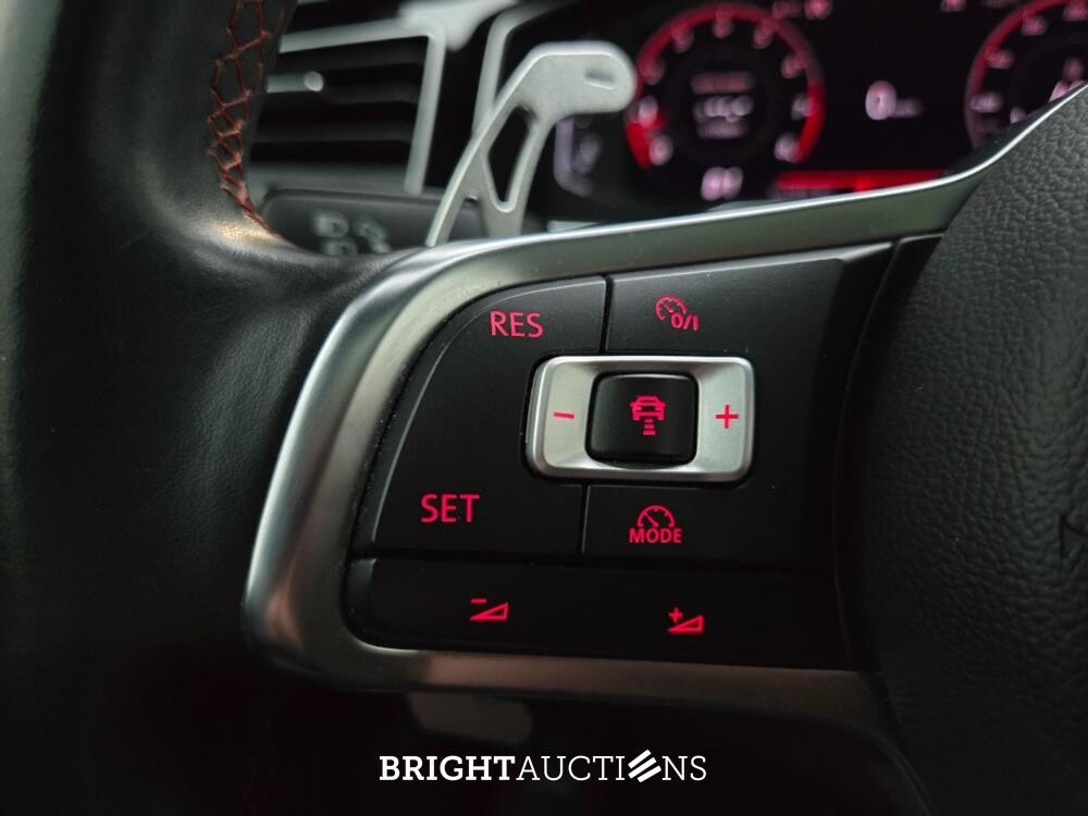Volkswagen Polo GTI 2.0 TSI 200pk 2019, X-760-KZ