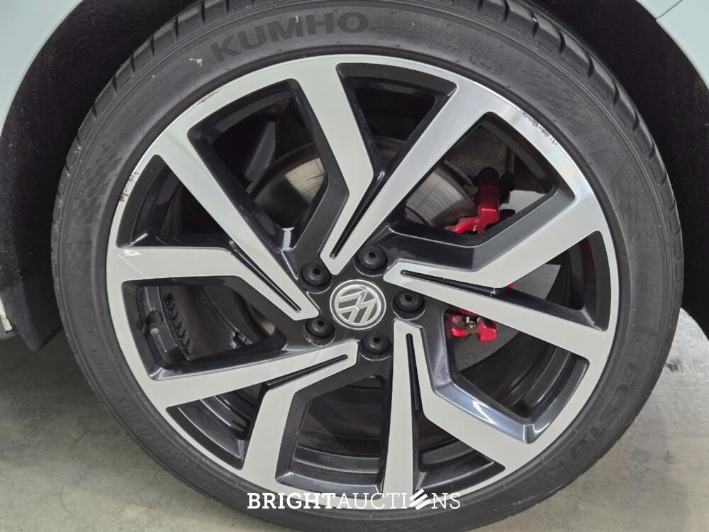 Volkswagen Polo GTI 2.0 TSI 200pk 2019, X-760-KZ