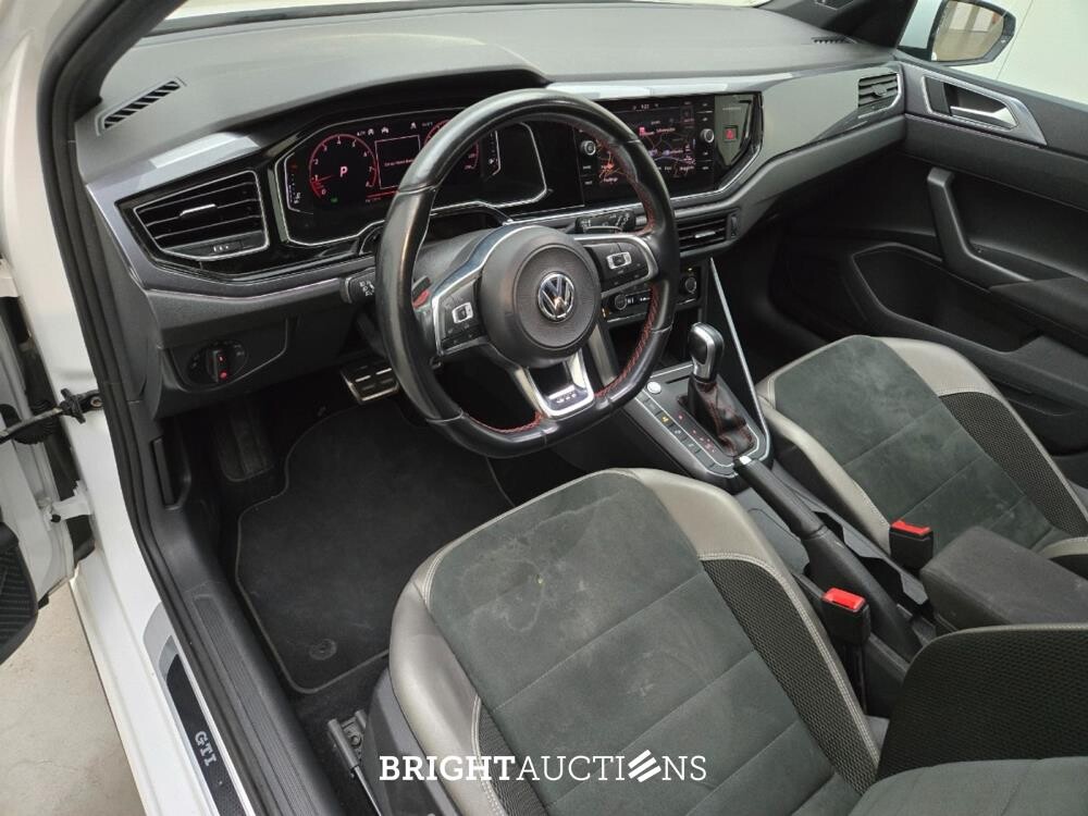 Volkswagen Polo GTI 2.0 TSI 200pk 2019, S-042-KX