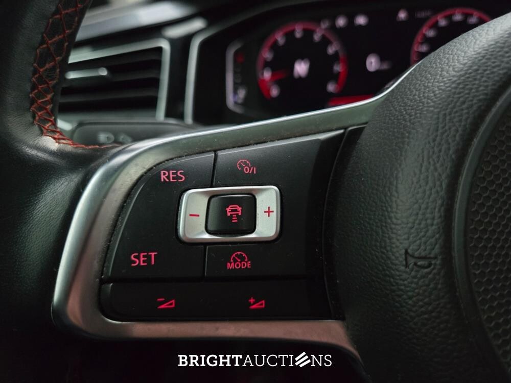 Volkswagen Polo GTI 2.0 TSI 200pk 2019, S-042-KX