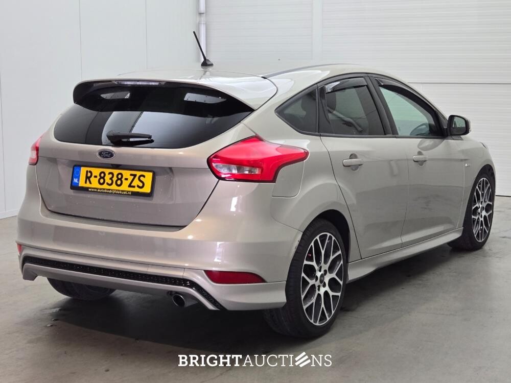 Ford Focus Titanium 1.5 150pk 2017, R-838-ZS