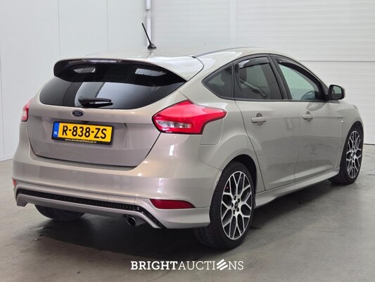 Ford Focus Titanium 1.5 150pk 2017, R-838-ZS
