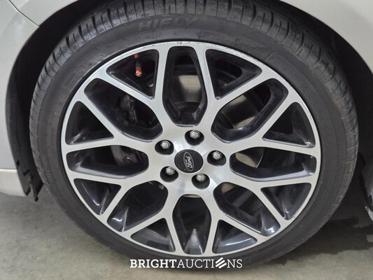 Ford Focus Titanium 1.5 150pk 2017, R-838-ZS