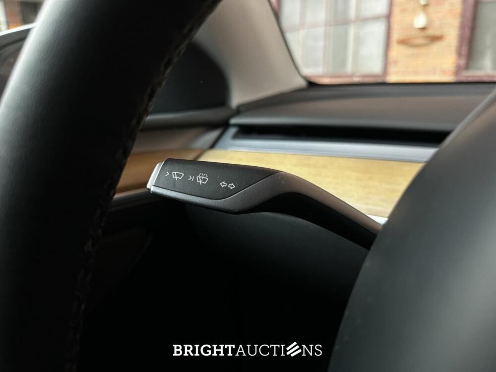 Tesla Model Y Max Range AWD 345pk 2022
