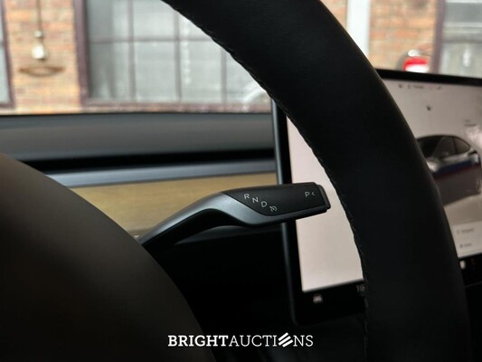 Tesla Model Y Max Range AWD 345pk 2022