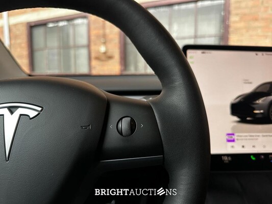 Tesla Model Y Max Range AWD 345pk 2022