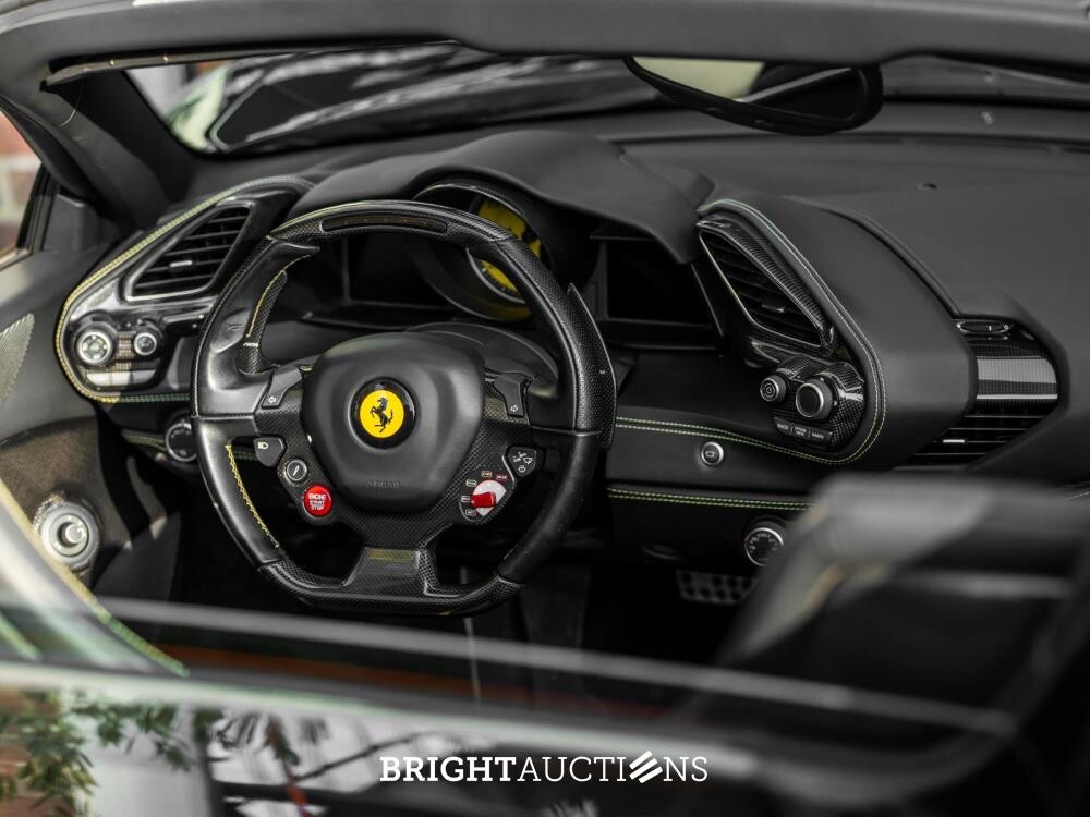 Ferrari 488 Spider HELE 3.9 V8 -Full Carbon- 670pk 2018, GFG-98-P
