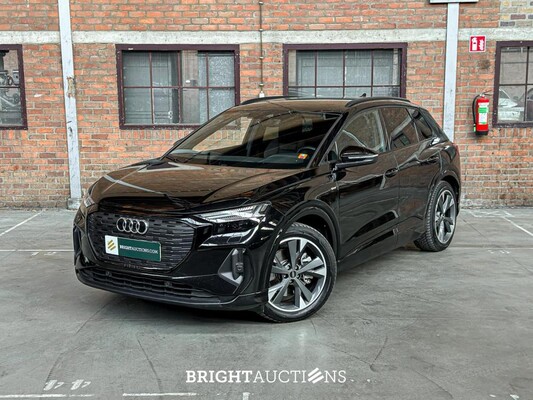 Audi Q4 e-tron 50 quattro Launch edition S Competition 77 kWh 299pk 2022 (Origineel-NL+1e eigenaar), P-122-GB