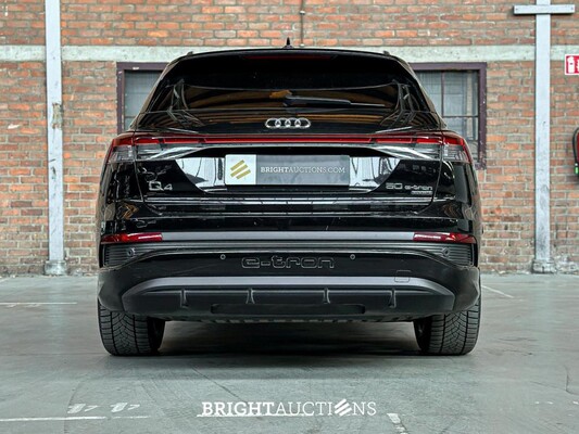 Audi Q4 e-tron 50 quattro Launch edition S Competition 77 kWh 299pk 2022 (Origineel-NL+1e eigenaar), P-122-GB