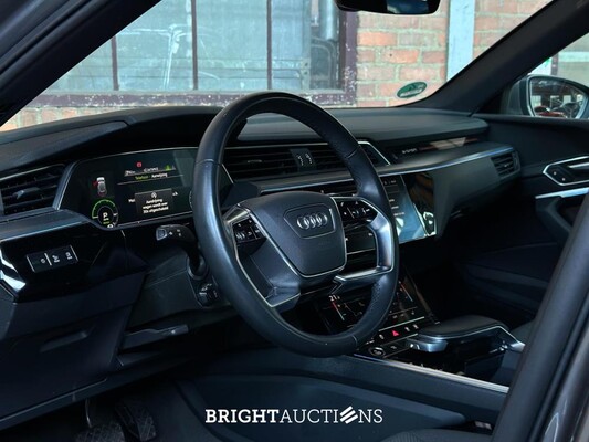 Audi e-tron 55 quattro Advanced edition 95 kWh 408pk 2021 (Origineel-NL+1e eigenaar), N-206-TT