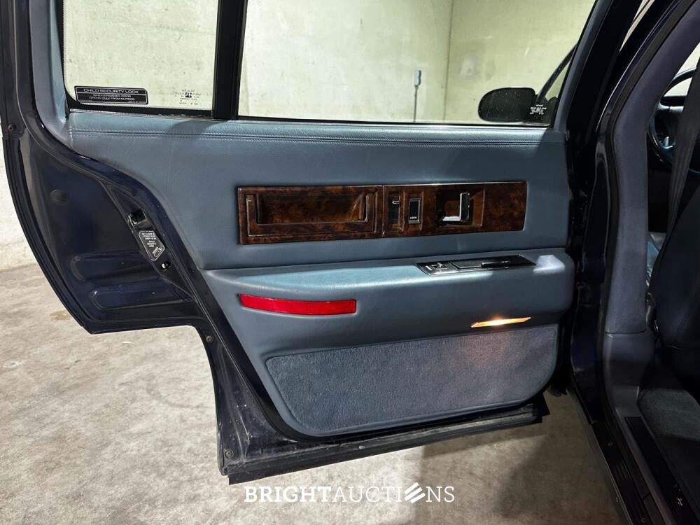 Cadillac Fleetwood Brougham 5.7 V8 256pk 1995, G-578-KG