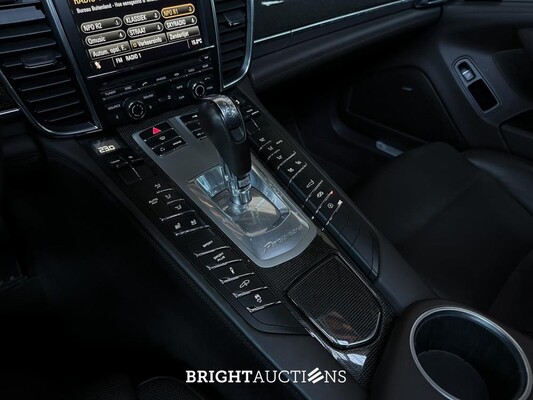 Porsche Panamera Turbo 4.8 V8 500pk 2009 Sport-Chrono, N-110-LT Youngtimer