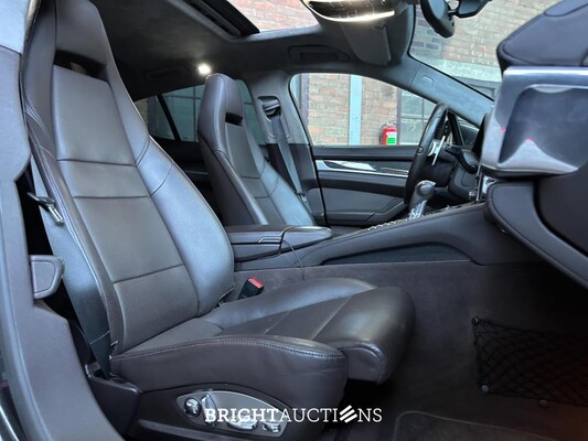 Porsche Panamera Turbo 4.8 V8 500pk 2009 Sport-Chrono, N-110-LT Youngtimer