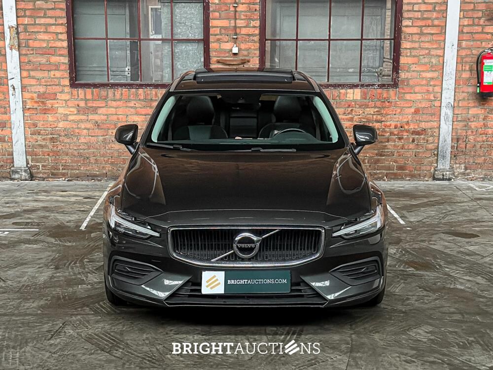 Volvo V60 2.0 T4 Momentum Proline 188pk 2019 (Origineel-NL), ZP-740-L