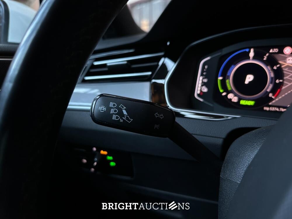 Volkswagen Passat Variant 1.4 TSI PHEV GTE Business 156pk 2021 (Origineel-NL+1e eigenaar), K-814-XG