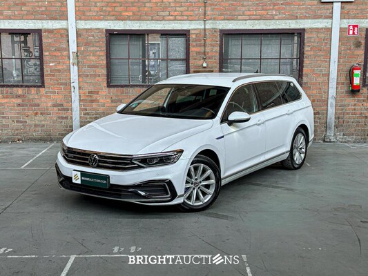 Volkswagen Passat Variant 1.4 TSI PHEV GTE Business 156pk 2021 (Origineel-NL+1e eigenaar), K-814-XG