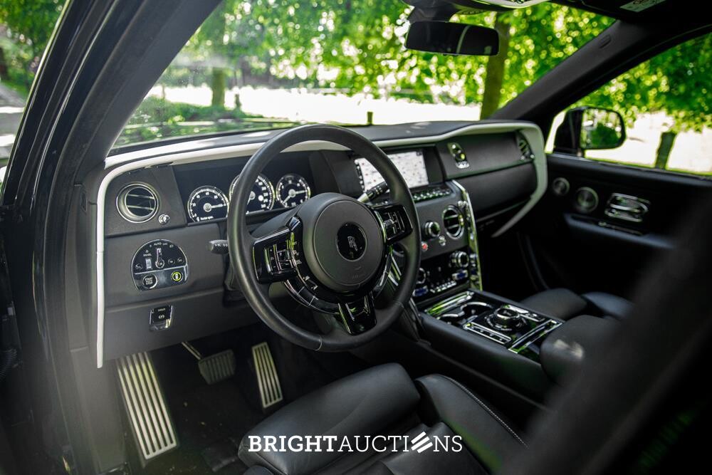 Rolls-Royce Cullinan 6.75 V12 (NOVITEC-WIDEBODY) 570pk 2021