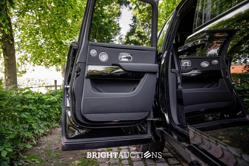 Rolls-Royce Cullinan 6.75 V12 (NOVITEC-WIDEBODY) 570pk 2021