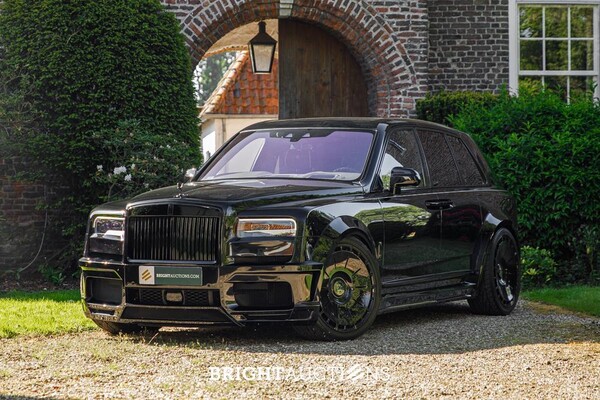 Rolls-Royce Cullinan 6.75 V12 (NOVITEC-WIDEBODY) 570pk 2021