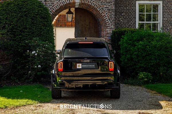 Rolls-Royce Cullinan 6.75 V12 (NOVITEC-WIDEBODY) 570pk 2021