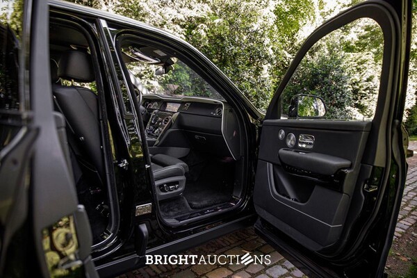 Rolls-Royce Cullinan 6.75 V12 (NOVITEC-WIDEBODY) 570pk 2021