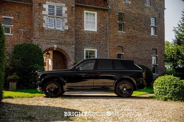 Rolls-Royce Cullinan 6.75 V12 (NOVITEC-WIDEBODY) 570pk 2021