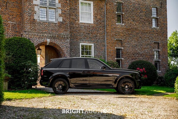 Rolls-Royce Cullinan 6.75 V12 (NOVITEC-WIDEBODY) 570pk 2021