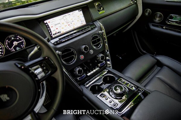Rolls-Royce Cullinan 6.75 V12 (NOVITEC-WIDEBODY) 570pk 2021