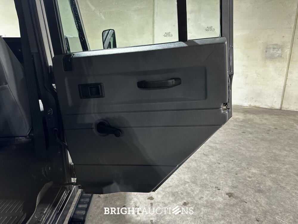 Land Rover Defender 2.5 TS5 110 SW S 122pk 2003, JRZ-71-L Youngtimer