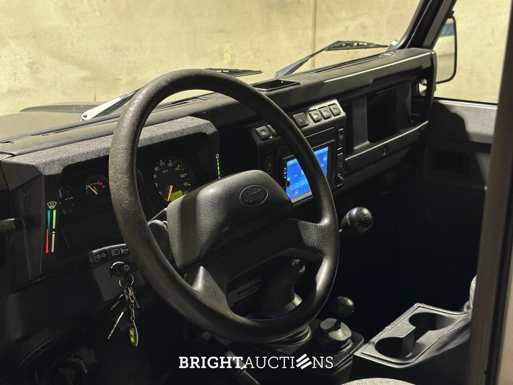 Land Rover Defender 2.5 TS5 110 SW S 122pk 2003, JRZ-71-L Youngtimer