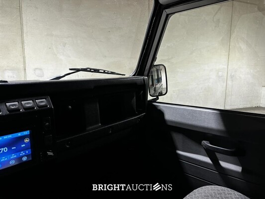 Land Rover Defender 2.5 TS5 110 SW S 122pk 2003, JRZ-71-L Youngtimer