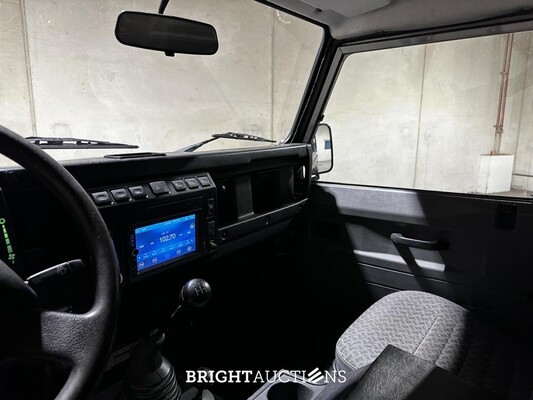 Land Rover Defender 2.5 TS5 110 SW S 122pk 2003, JRZ-71-L Youngtimer