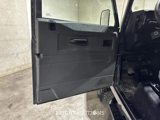 Land Rover Defender 2.5 TS5 110 SW S 122pk 2003, JRZ-71-L Youngtimer