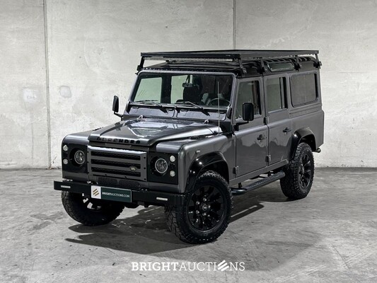 Land Rover Defender 2.5 TS5 110 SW S 122hp 2003, JRZ-71-L Youngtimer