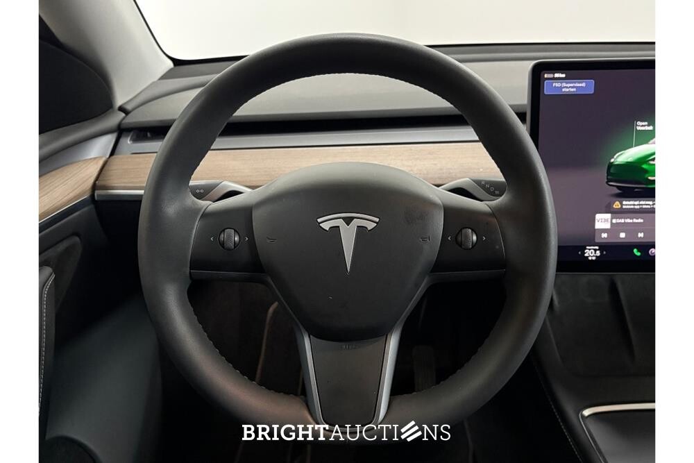 Tesla Model Y RWD 58 kWh 238pk 2024 (Origineel-NL), GDH-71-J