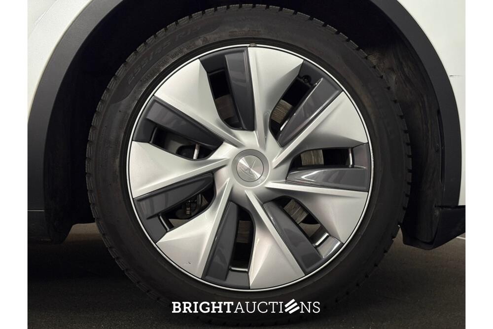 Tesla Model Y RWD 58 kWh 238pk 2024 (Origineel-NL), GDH-71-J
