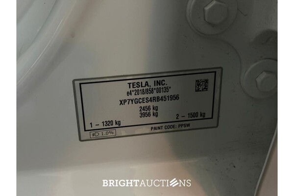 Tesla Model Y RWD 58 kWh 238pk 2024 (Origineel-NL), GDH-71-J