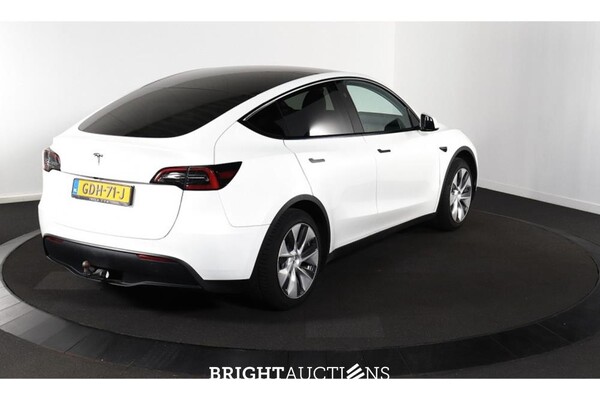 Tesla Model Y RWD 58 kWh 238pk 2024 (Origineel-NL), GDH-71-J