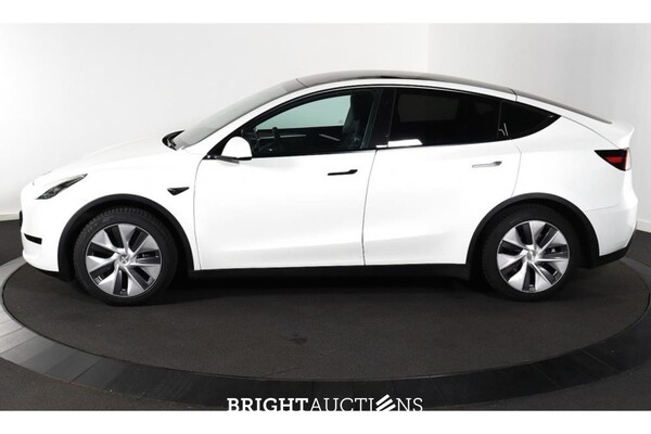 Tesla Model Y RWD 58 kWh 238pk 2024 (Origineel-NL), GDH-71-J