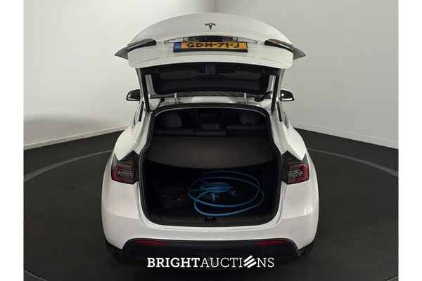 Tesla Model Y RWD 58 kWh 238pk 2024 (Origineel-NL), GDH-71-J