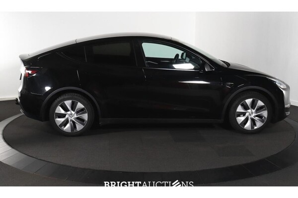 Tesla Model Y Long Range AWD 75 kWh 351pk 2023 (Origineel-NL), S-889-XH