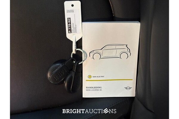MINI Mini Business Edition 33 kWh 184pk 2022 (Origineel-NL), P-778-NZ