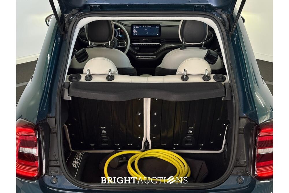 Fiat 500 La Prima 42 kWh 118pk 2021 (Origineel-NL), L-458-FN