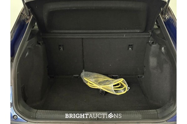 Volkswagen ID.4 Life 77 kWh 204pk 2021 (Origineel-NL), L-218-LR